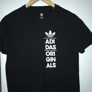 Adidas originals t shirt💛
